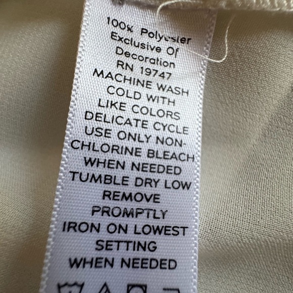 Pamela Dennis White Ruffled Button-Up Blouse Size 20w BNWT - Picture 6 of 6